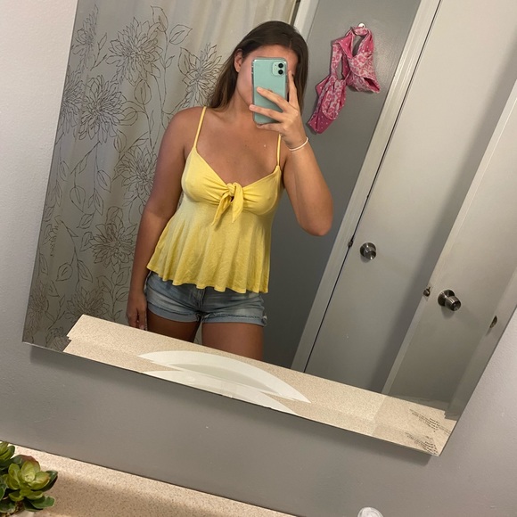 yellow Flowy top from Nordstrom! - Picture 4 of 4